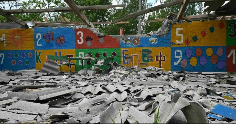 Wiederaufbau einer Schule in der Ukraine